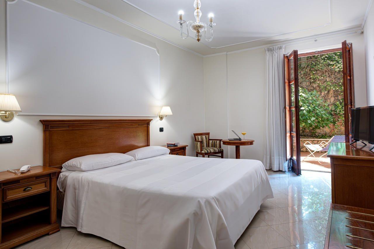 Majestic Palace Hotel Sant'Agnello Bagian luar foto